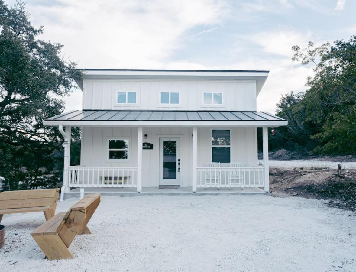 Hummingbird Haus - Hill Country Views On 20 Acres With Firepit Villa Spring Branch Dış mekan fotoğraf