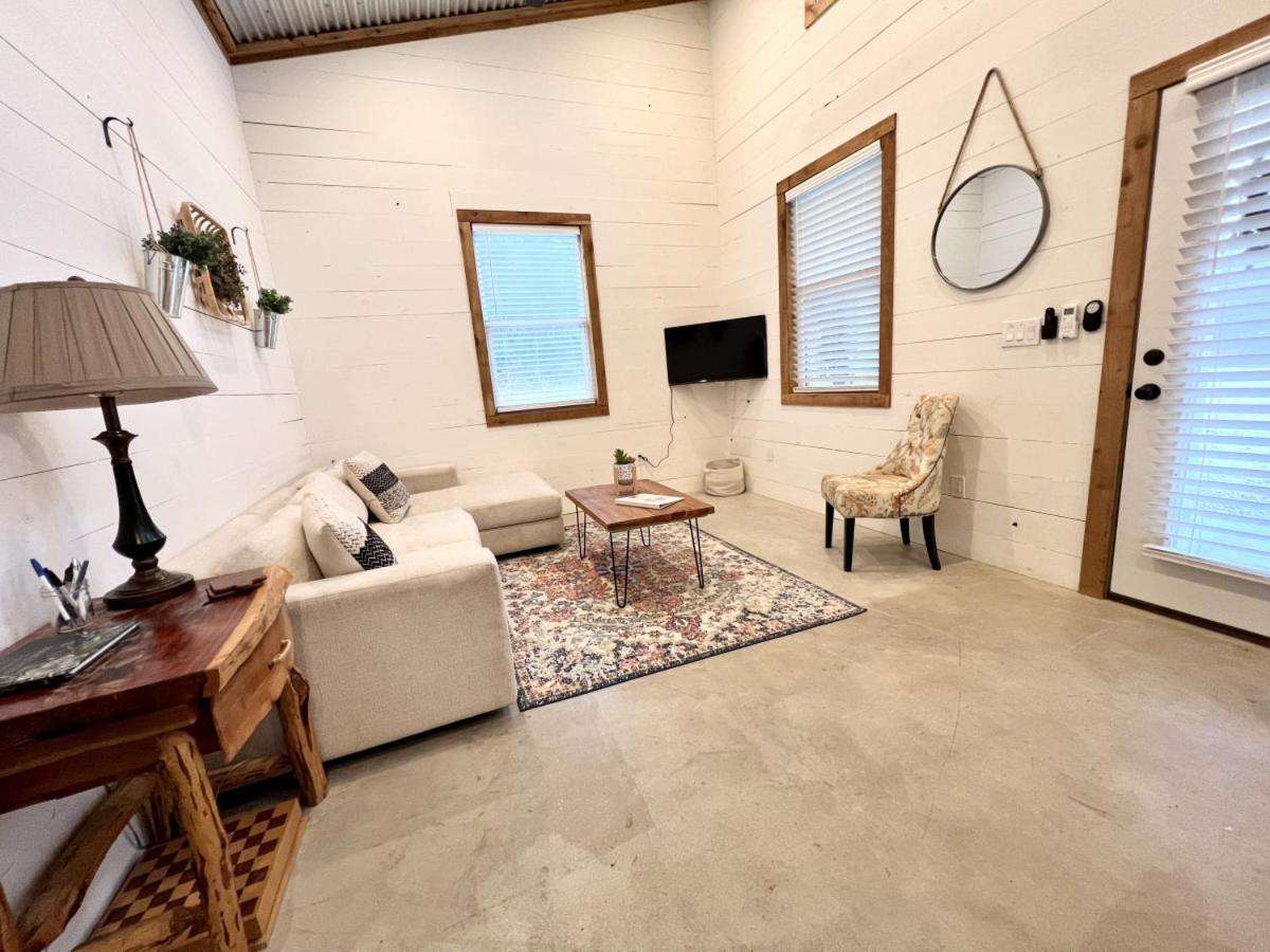 Hummingbird Haus - Hill Country Views On 20 Acres With Firepit Villa Spring Branch Dış mekan fotoğraf