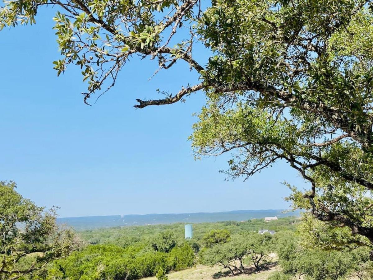 Hummingbird Haus - Hill Country Views On 20 Acres With Firepit Villa Spring Branch Dış mekan fotoğraf